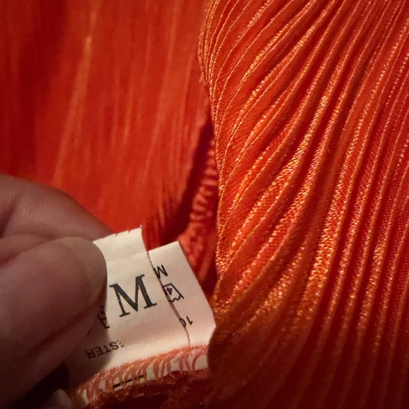 Women’s long sleeve top size medium - Picture 4 of 5